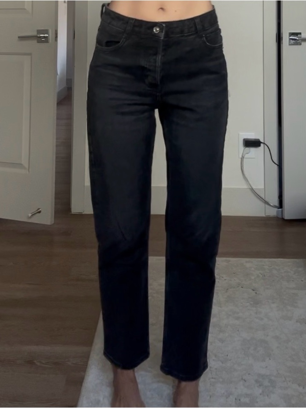 Zara Black Straight-Leg Jeans